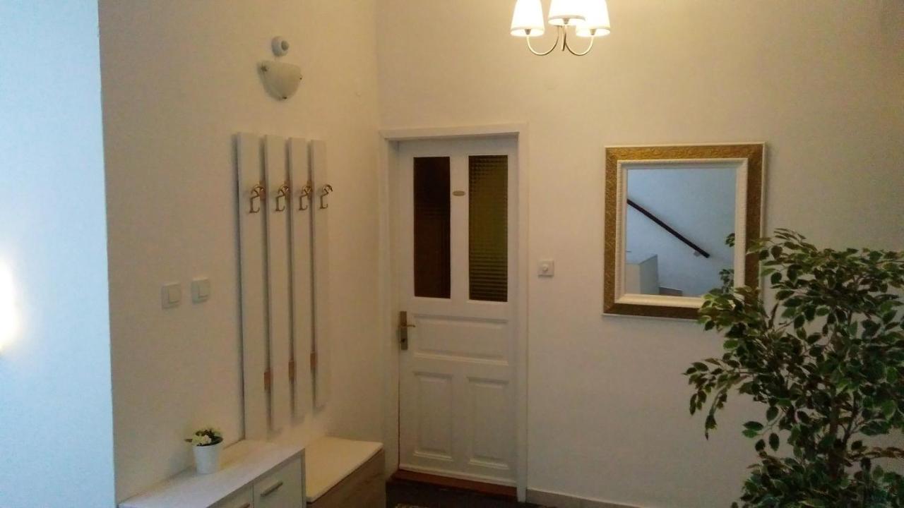 Apartmani Lela Selce Exterior foto