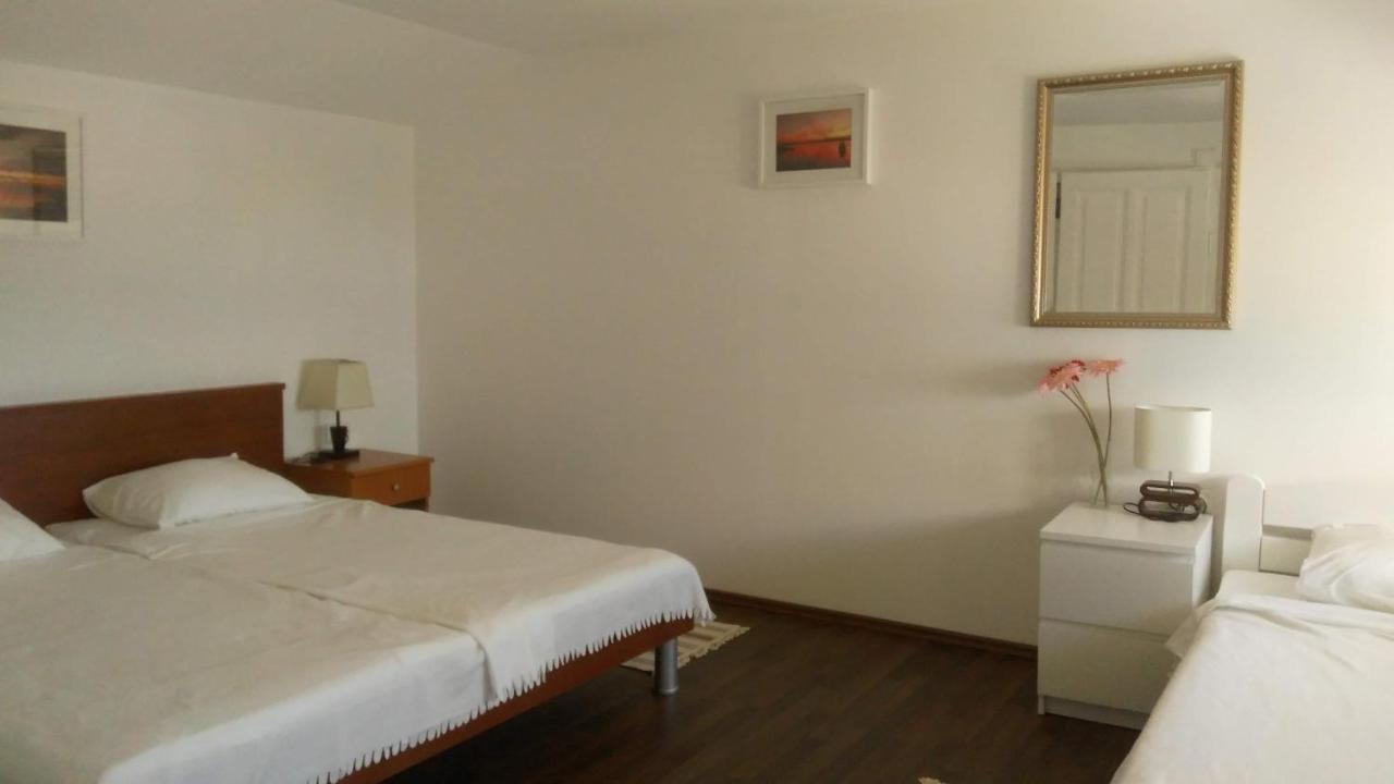 Apartmani Lela Selce Exterior foto